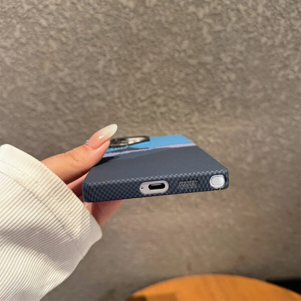 Kevlar Carbon Fiber Magnetic Samsung Case – MagSafe for S23+/S24/S25 Ultra - Image 3