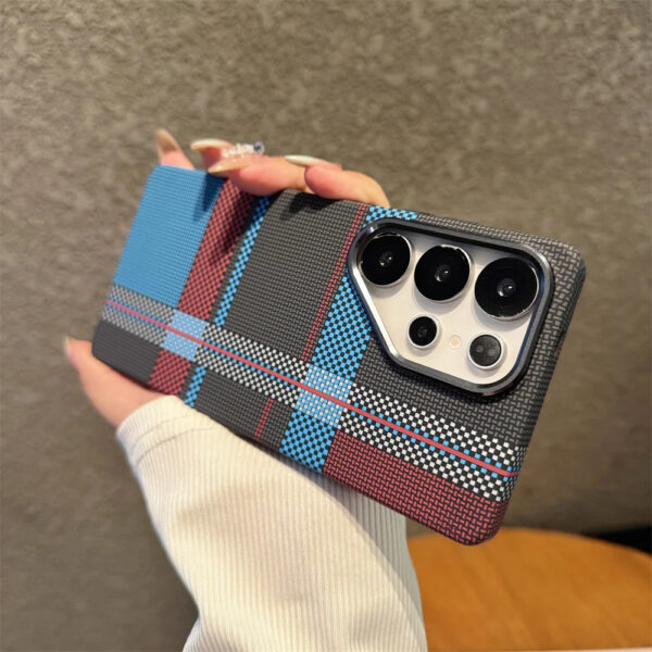 Kevlar Carbon Fiber Magnetic Samsung Case – MagSafe for S23+/S24/S25 Ultra - Image 8