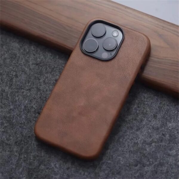 Full view of the case on grey felt surface