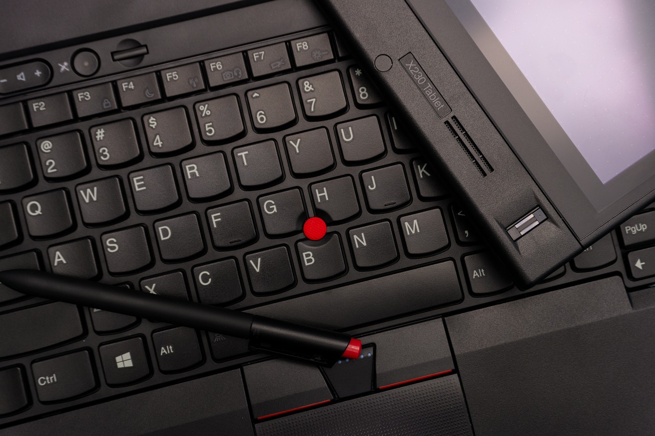 Tablet Keyboards & Stylus